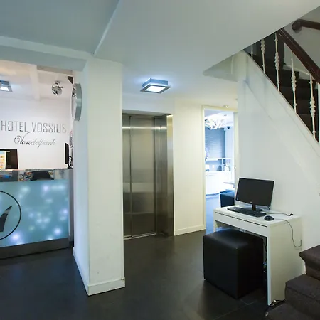 Vossius Vondelpark מלון 3*