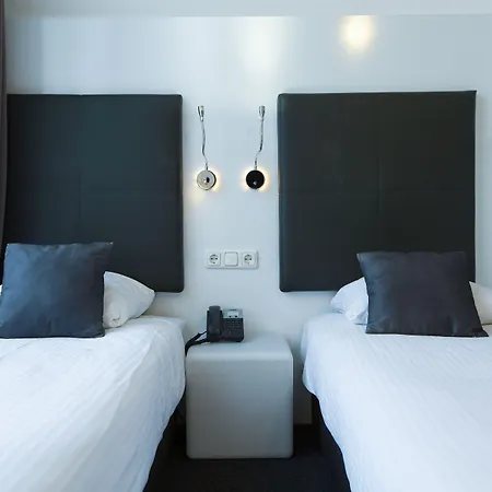 Hotel Vossius Vondelpark 3*