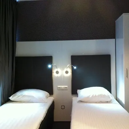 福索冯德尔公园酒店 3*