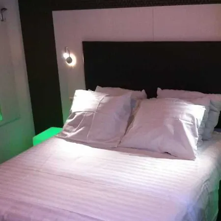 福索冯德尔公园酒店 3*