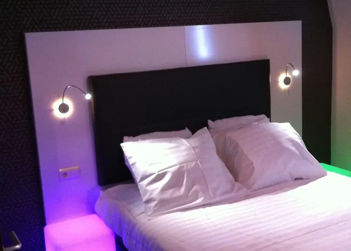 Vossius Vondelpark Hotel 3*