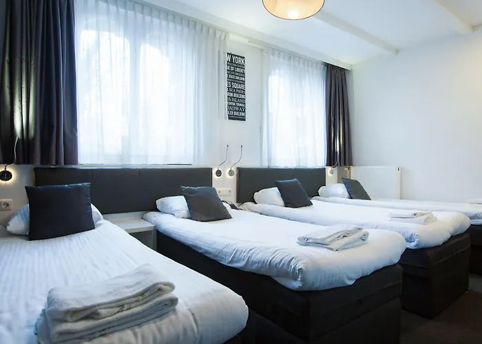 Hotel Vossius Vondelpark 3*