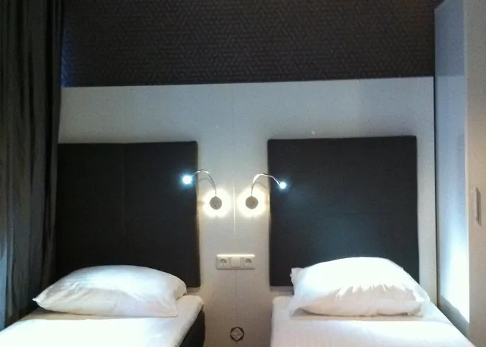 Vossius Vondelpark 3*