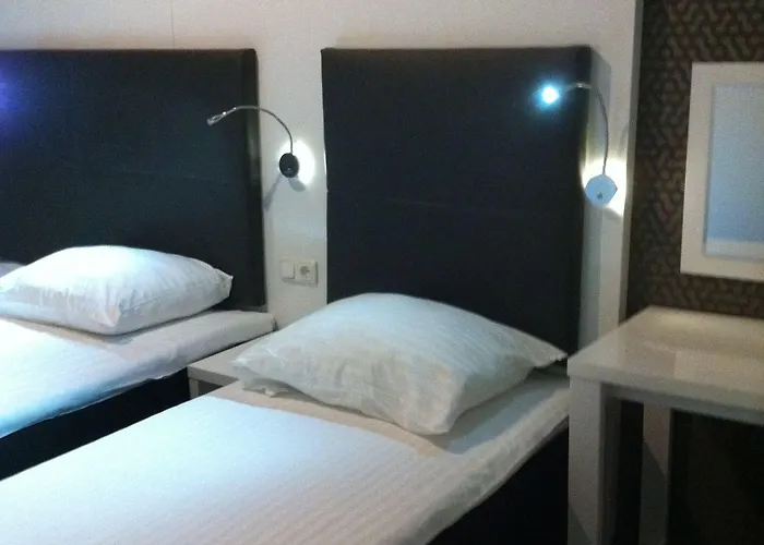 Vossius Vondelpark Hotel