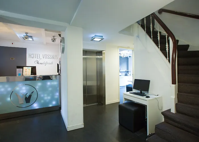 Vossius Vondelpark Hotel 3*