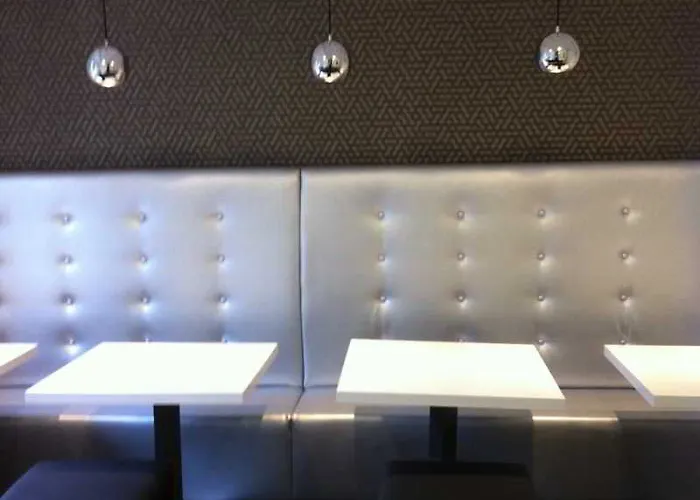 Hotel Vossius Vondelpark 3*